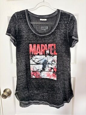 Marvel Black Short-Sleeve Graphic Tee with Red Print